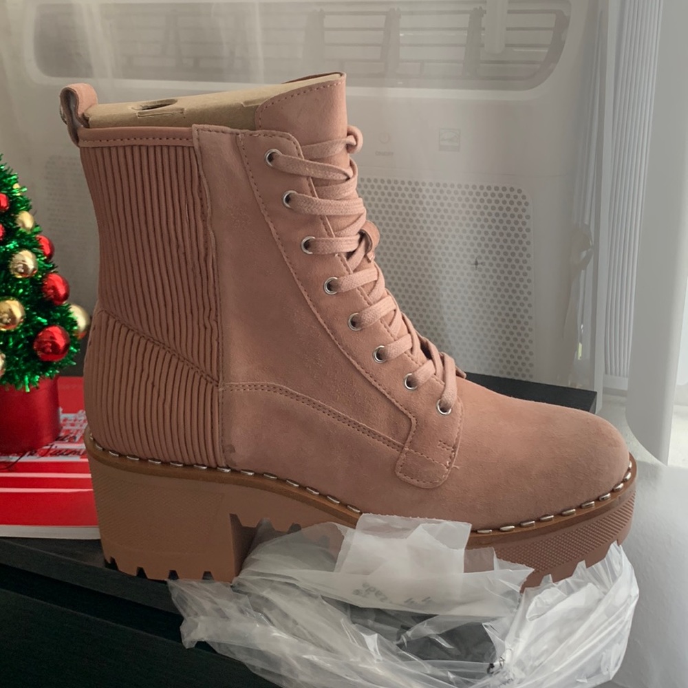 Vince camuto combats boots 👢